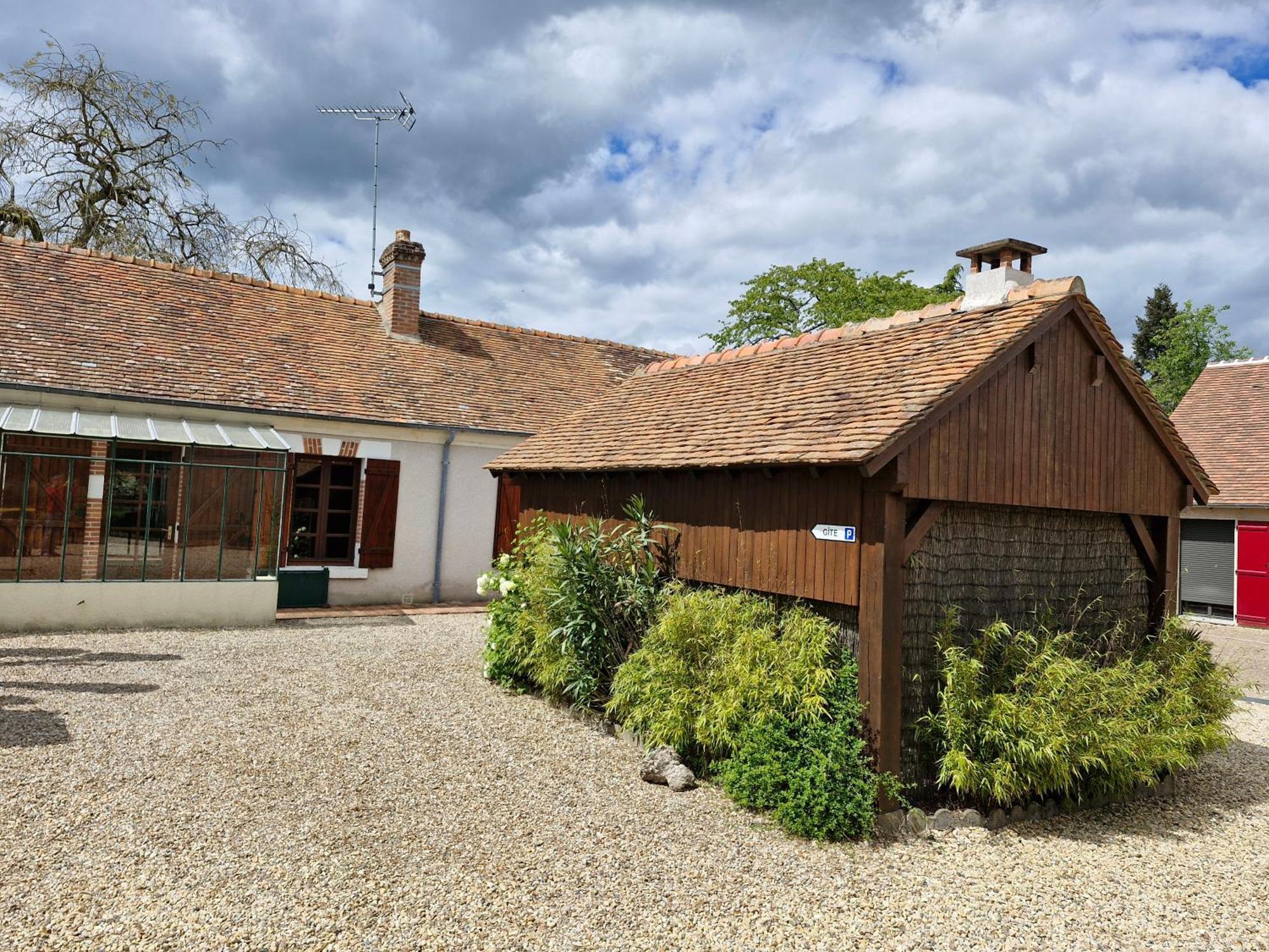 La Longere De L Allee Du Chateau De Holiday home Cheverny